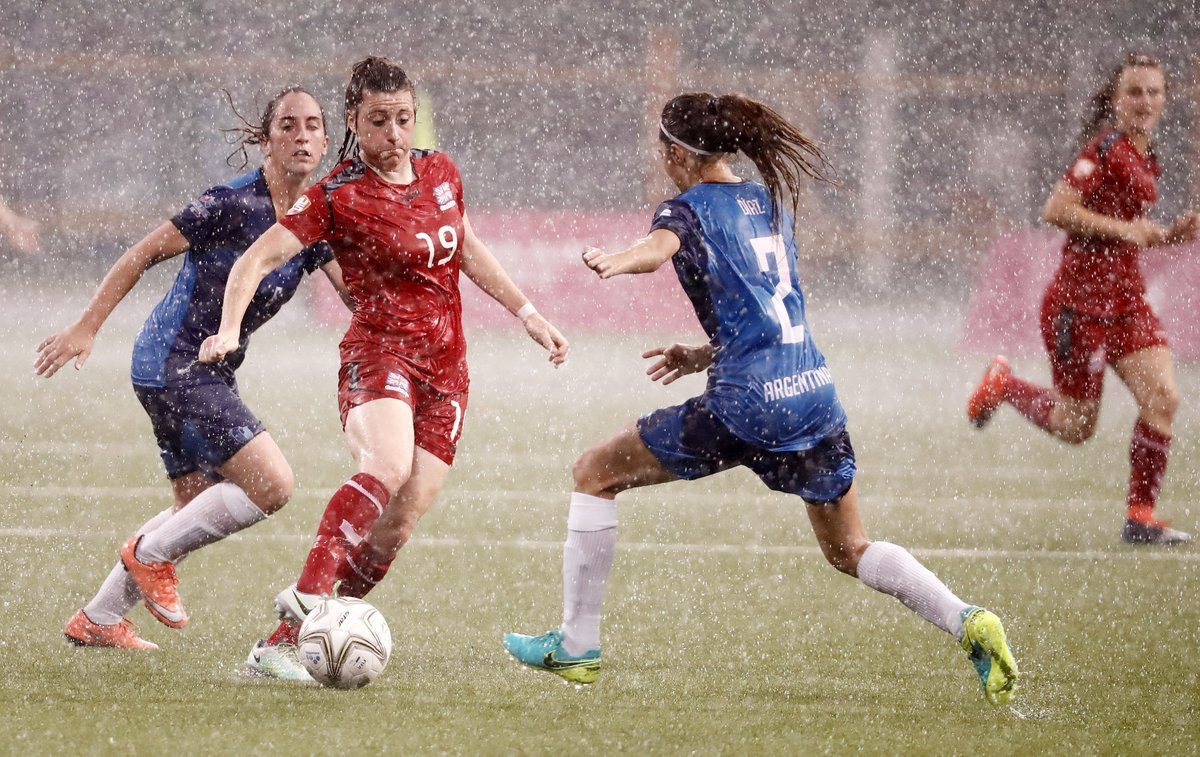 The challenging conditions of Taipei was highlighted by Lucy Quinn ©FISU
