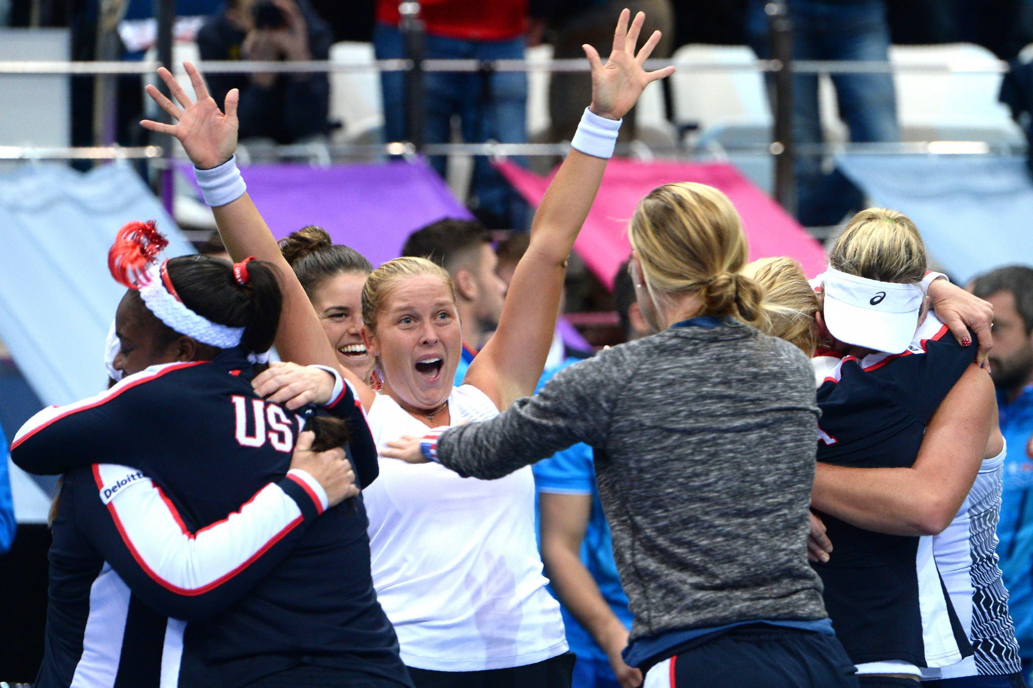 The United States celebrate their marathon Fed Cup victory ©Getty Images