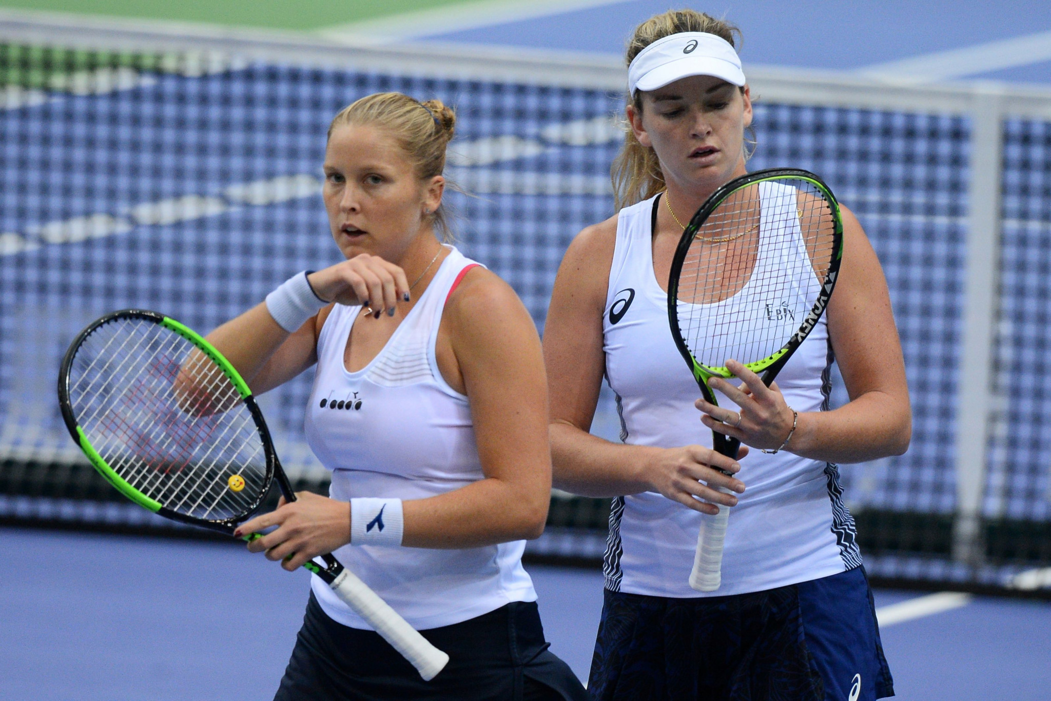 Shelby Rogers, left, and Coco Vandeweghe won a nervy two-set decider ©Getty Images