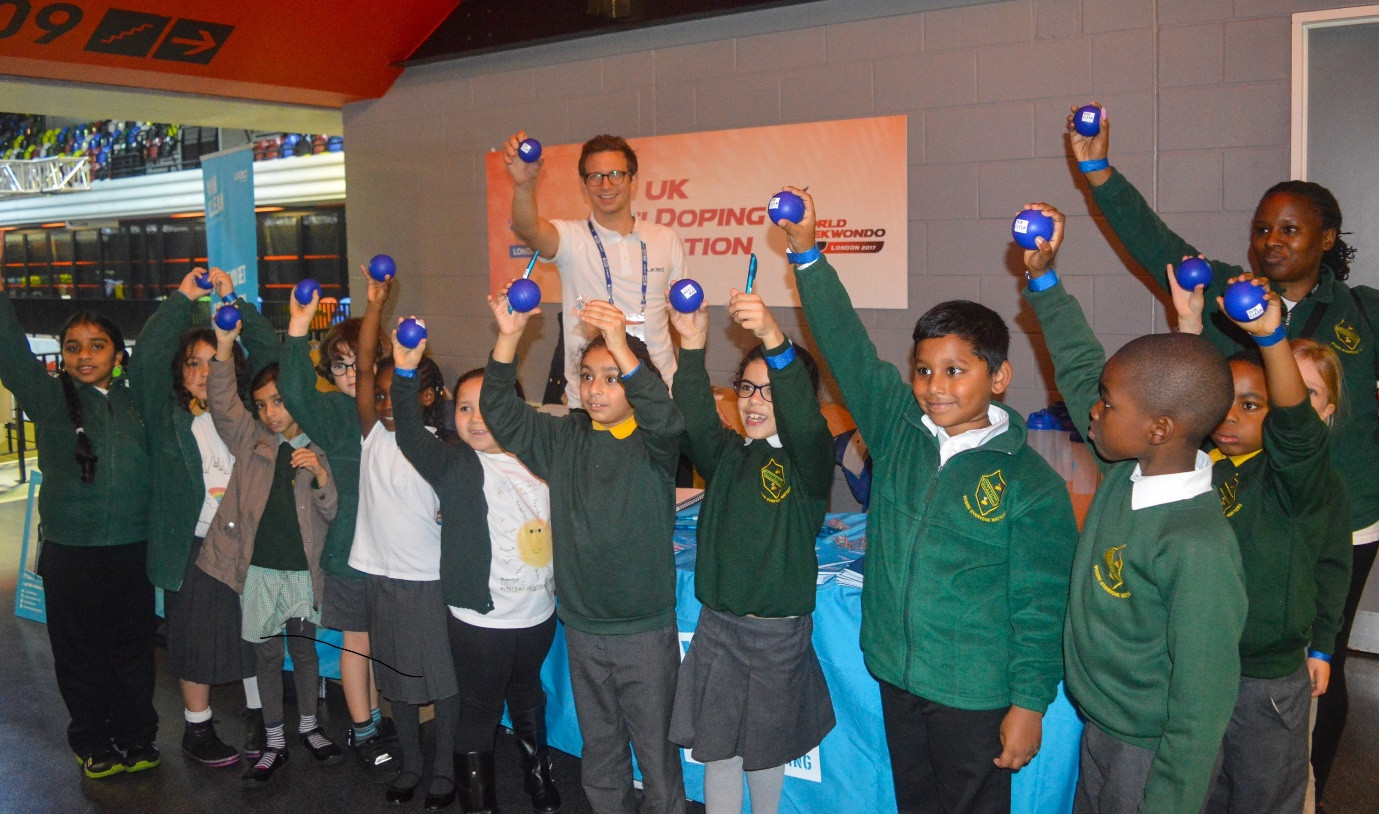 Youngsters from local schools in London were among those that attended the UKAD education stand at the World Para-Taekwondo Championships ©World Taekwondo