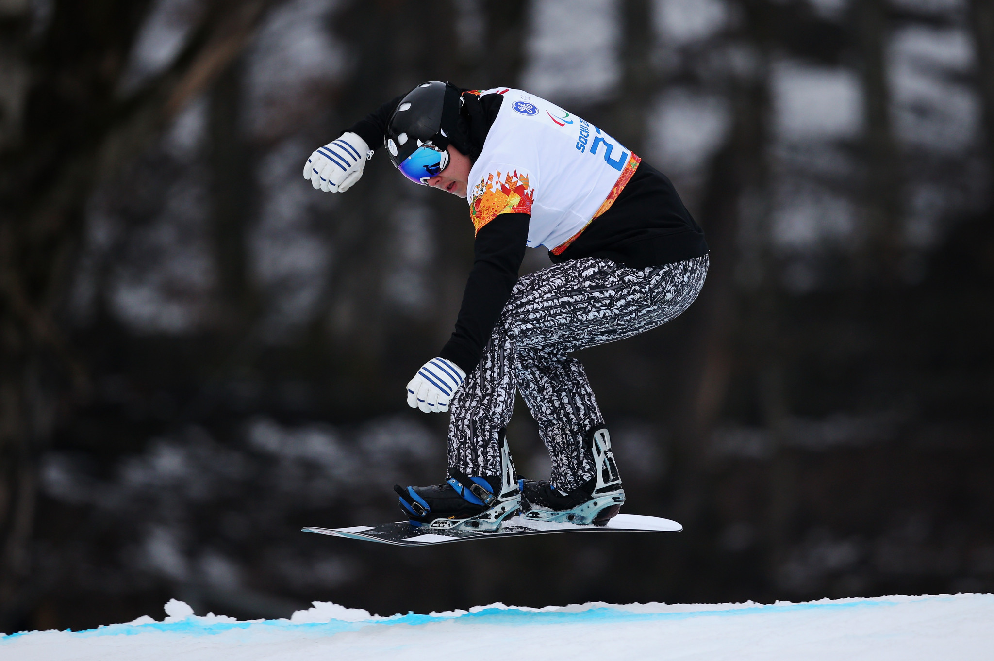 Suur-Hamari edges Shea to take victory at Para Snowboard World Cup
