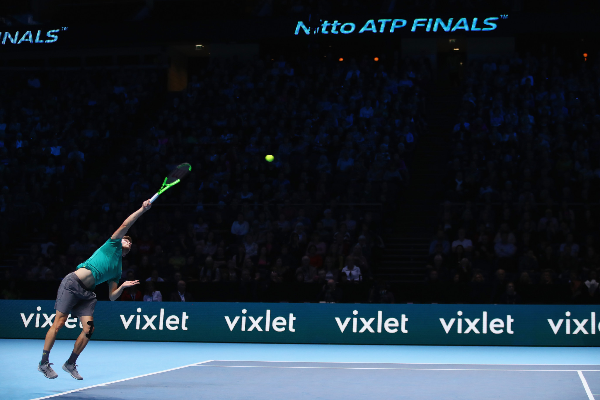 Goffin powers into last four at ATP World Tour Finals with straight sets win over Thiem