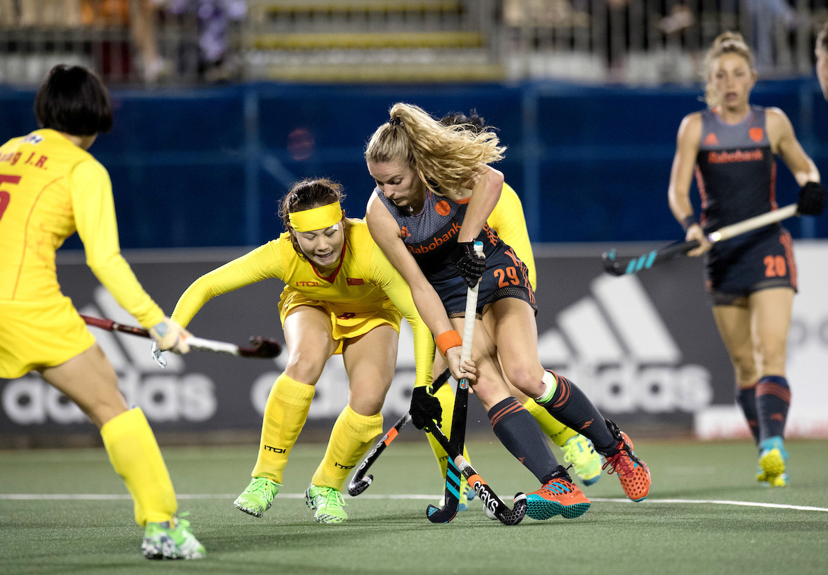 Olympic silver medallists The Netherlands sealed their place in the last four of the Women's Hockey World League Final after they comfortably beat China ©FIH