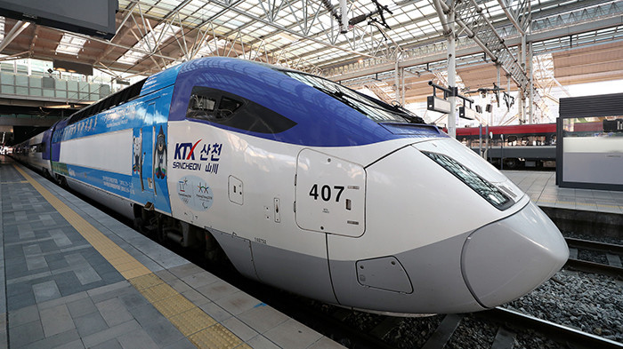 Trains for key Pyeongchang 2018 high-speed rail link unveiled