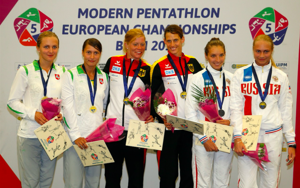 Germany's Lena Schoneborn and Annika Schleu earned women's relay gold ©UIPM