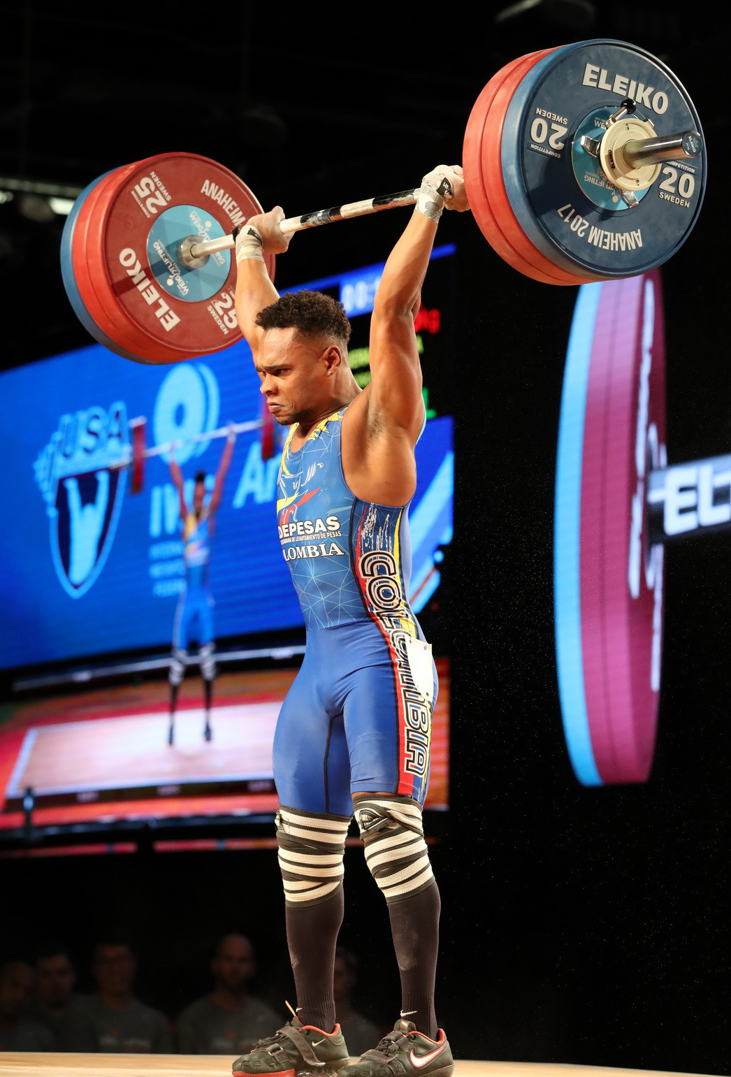 Colombia's Francisco Antonio Mosquera Valencia prevailed in the men's 62kg competition ©IWF