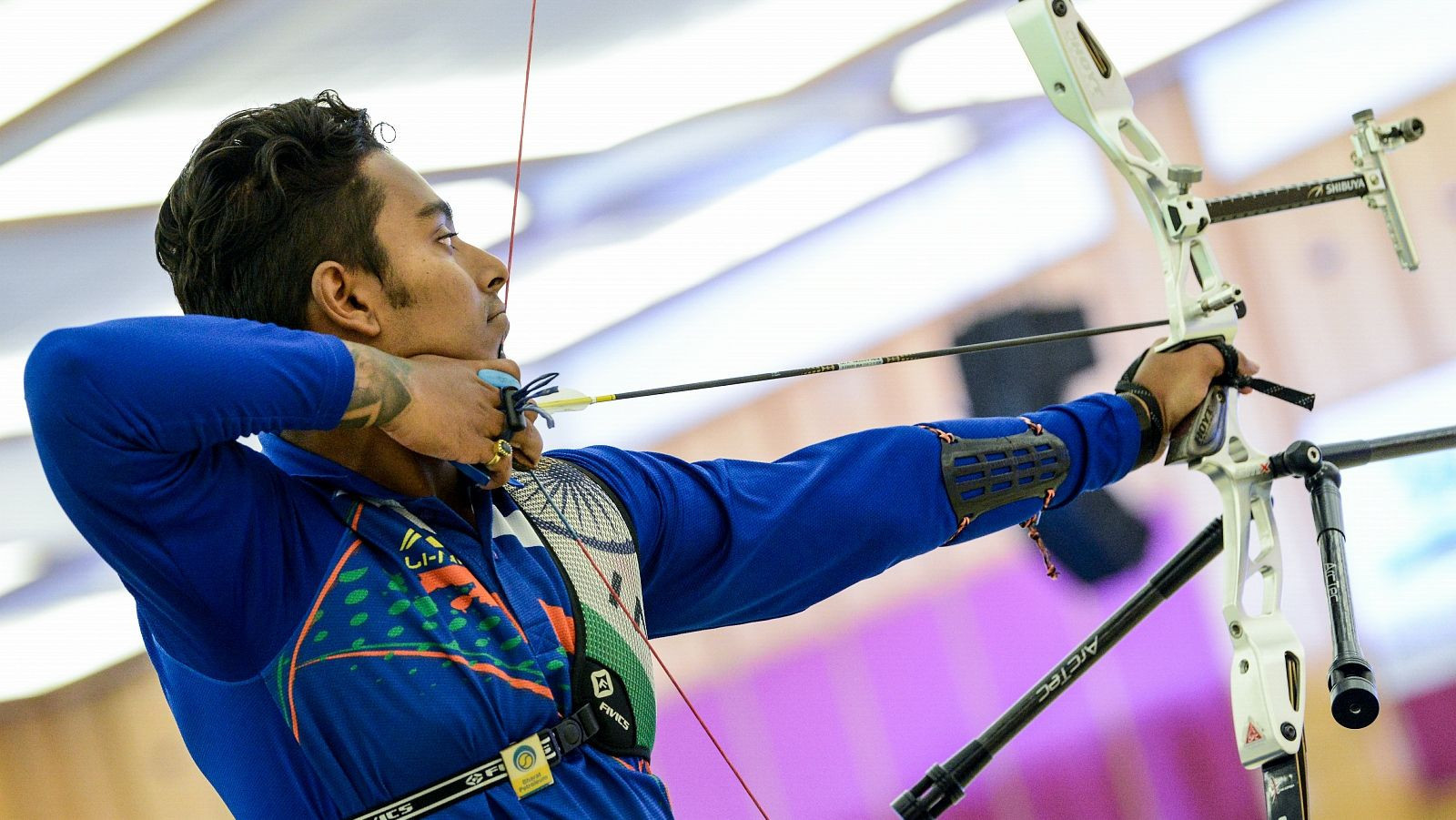 Das leads recurve qualifying at Indoor Archery World Cup
