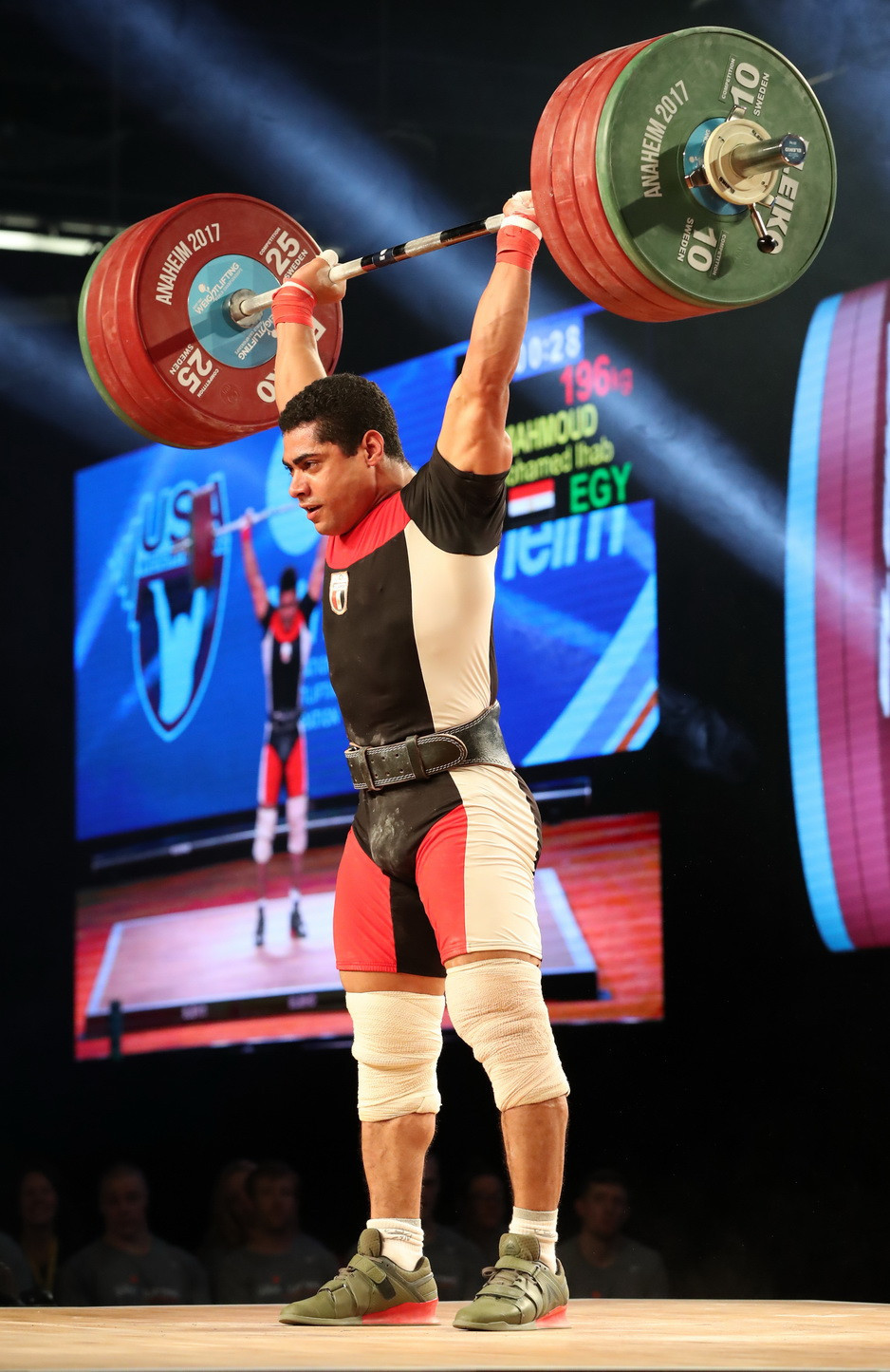 Egypt's Mohamed Ihab Youssef Ahmed Mahmoud was in dominant form throughout the men's 77kg event ©IWF