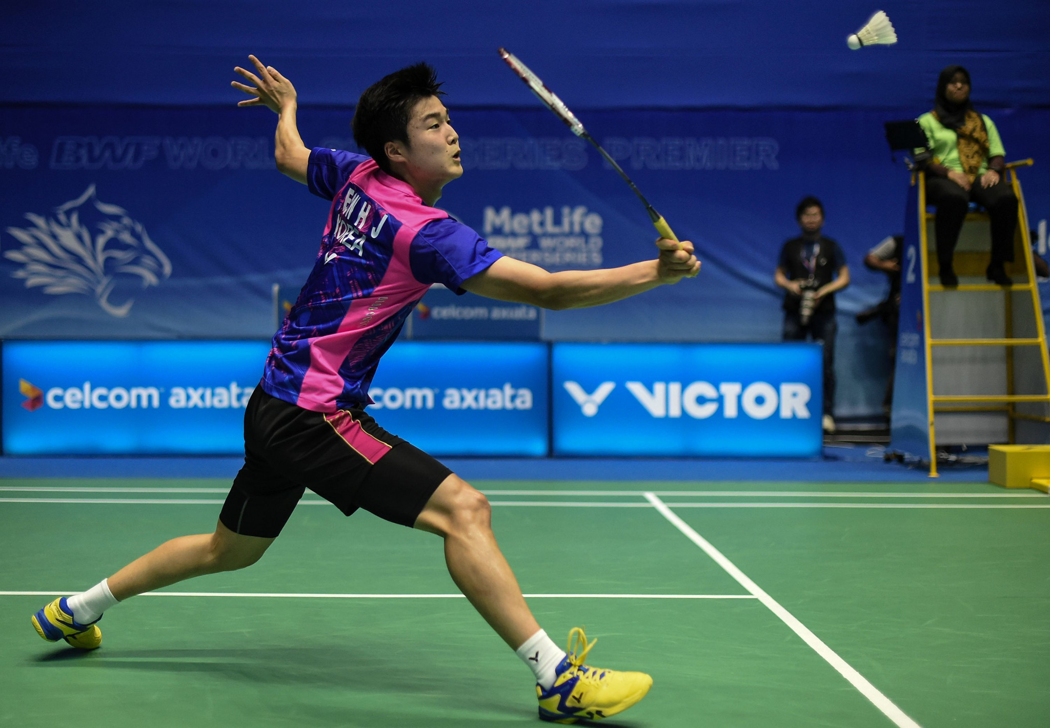 Jeon Hyeok-jin battled to a three-game victory over compatriot Kim Min-ki in the men's singles final ©Getty Images