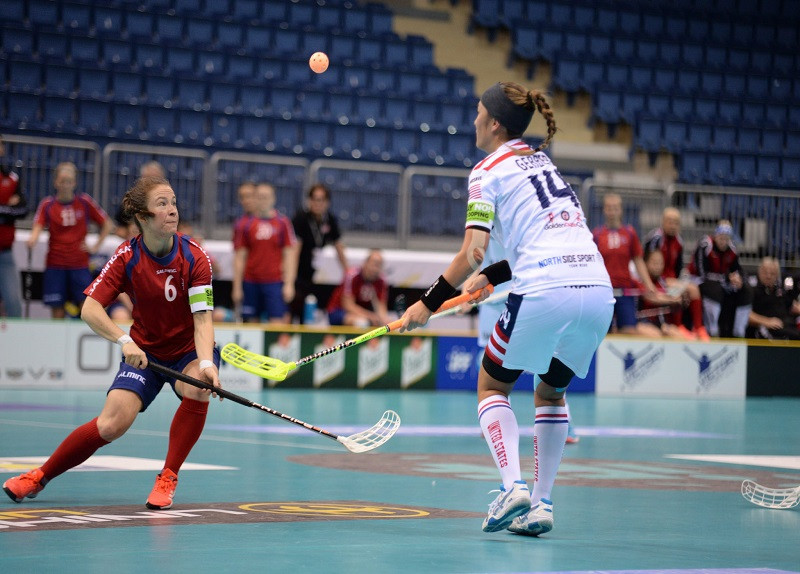Norway's Karen Farnes, number 6 in red, was in terrific form in a narrow 5-4 win over the United States ©IFF/twitter