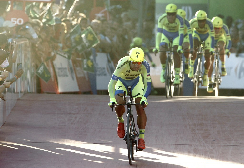 Tinkoff Saxo competing in the opening time trial to Marbella ©AFP/Getty Images