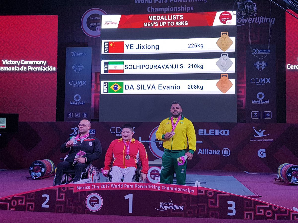 China top the powerlifting medals table after a further two golds ©Twitter/World Para Powerlifting