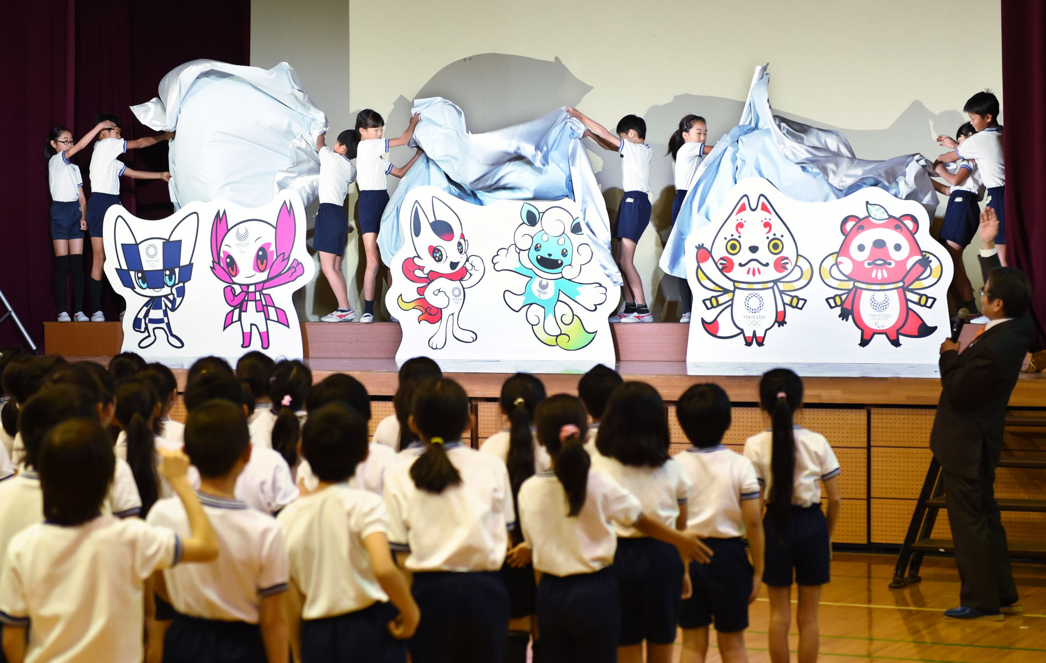Elementary school children will begin voting for the Olympic and Paralympic mascots tomorrow ©Getty Images