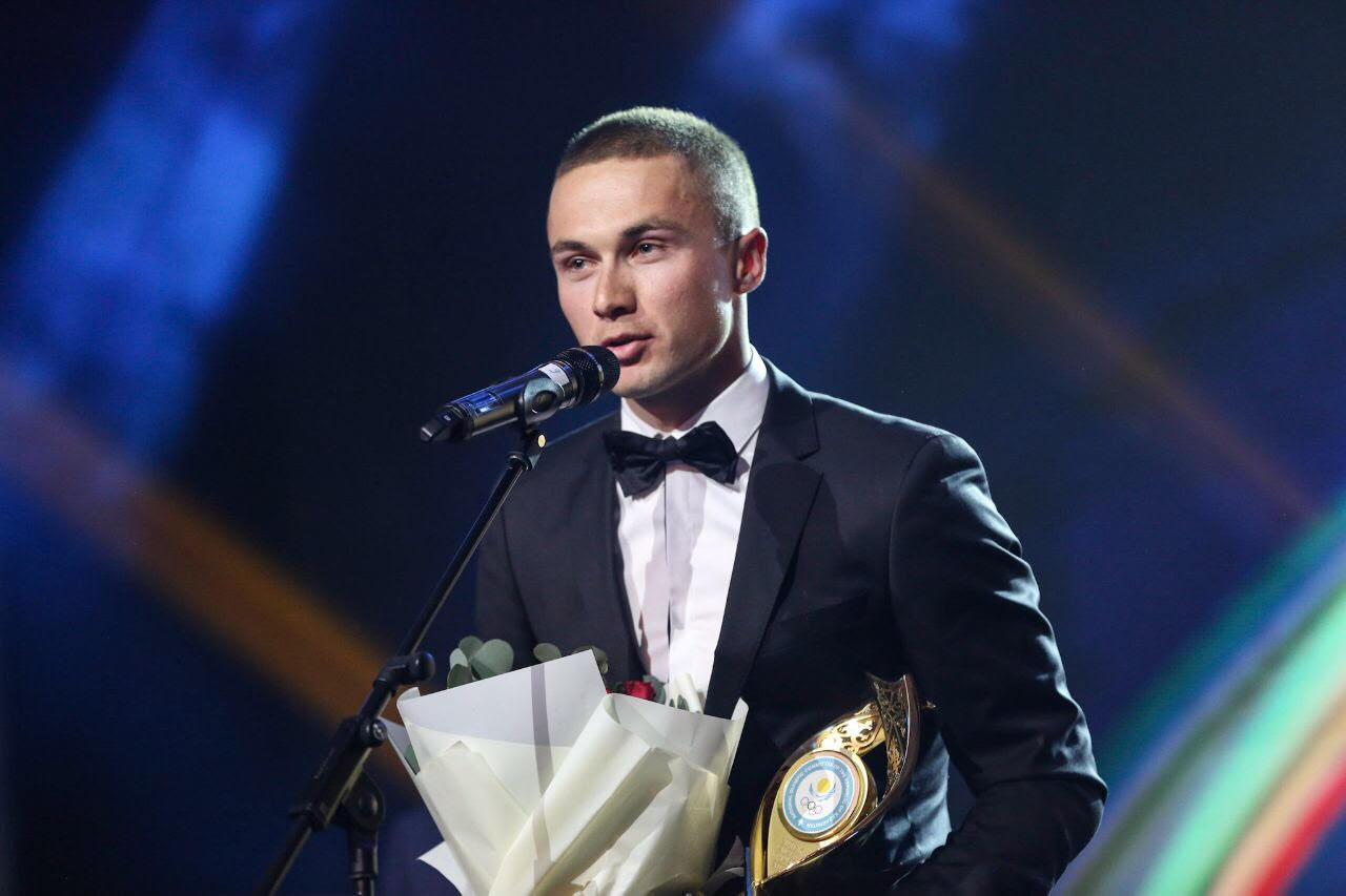 Alexey Lutsenko won the Best Summer Sport Athlete award at the Kazakhstan NOC award ceremony in Astana ©Kazakhstan NOC