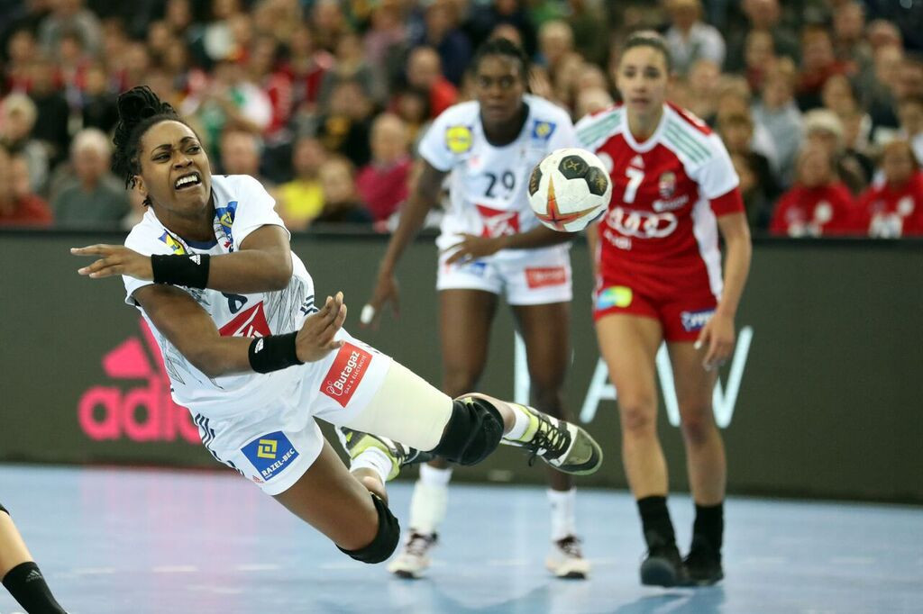 France and Montenegro reach quarter-finals at Women's Handball World Championships