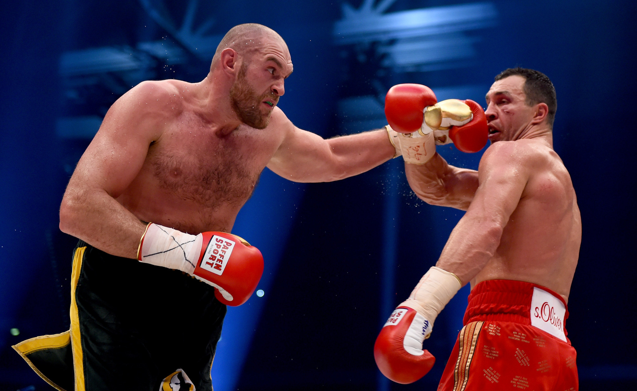 Tyson Fury, left, beat Wladimir Klitschko, right, to claim the world heavyweight title in November 2015, despite having tested positive for nandrolone nine months earlier ©Getty Images