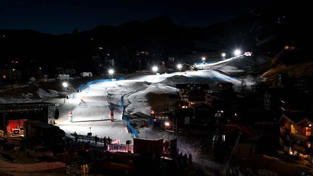 The FIS Freestyle Ski World Cup event in Arosa was cancelled due to bad weather ©FIS