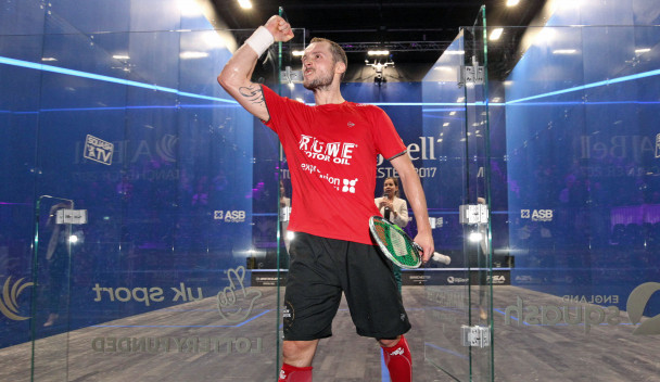 Gregory Gaultier was in terrific form as he comfortably dispatched New Zealand’s Paul Coll to reach the semi-finals of the PSA Men's World Championships ©PSA
