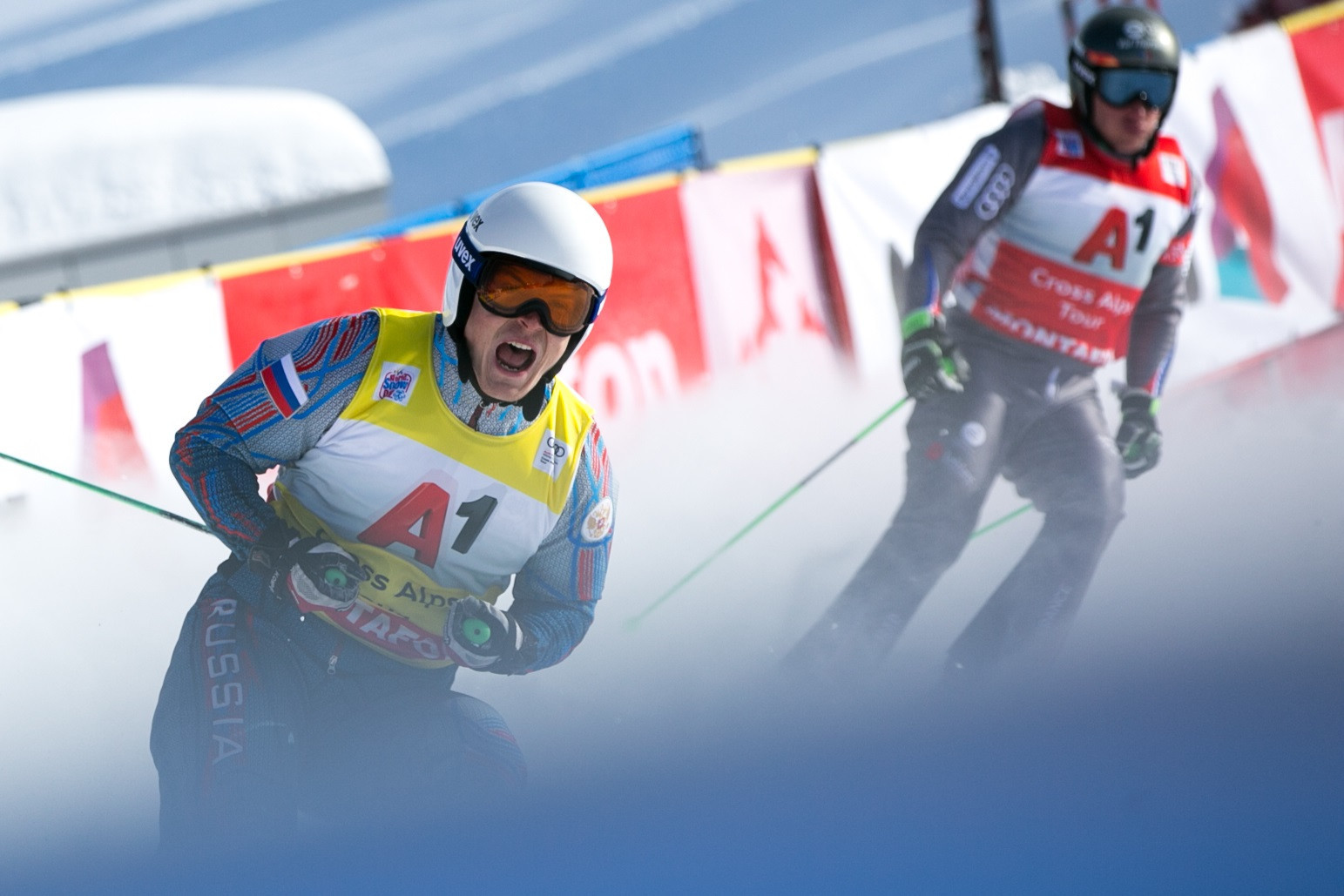 Ridzik and Smith taste victory at FIS Ski Cross World Cup in Montafon