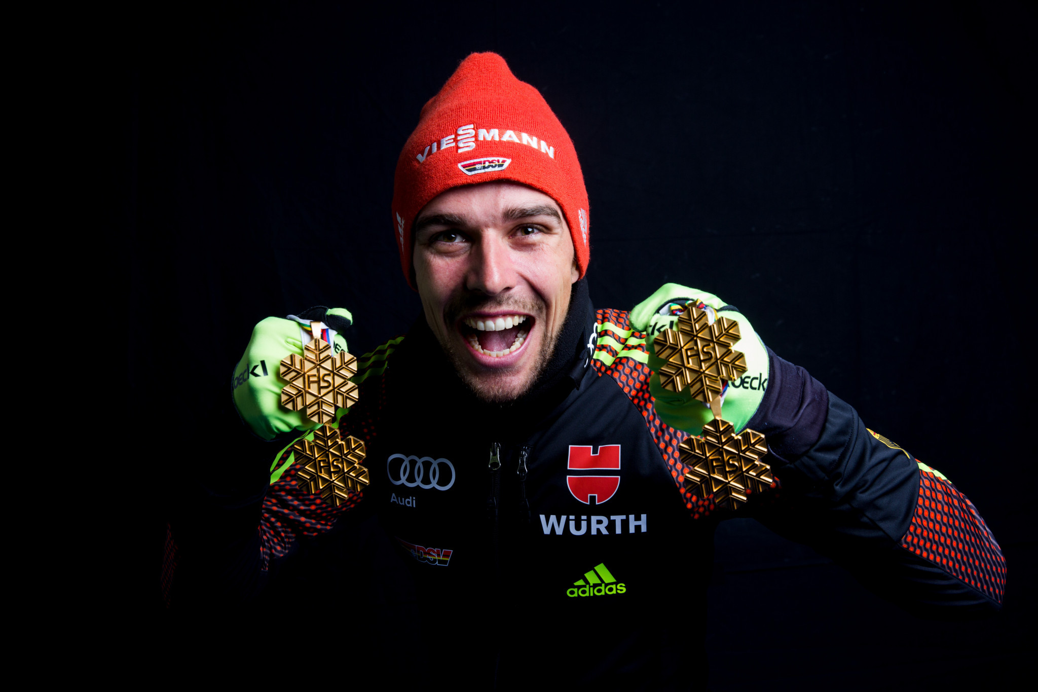 Johannes Rydzek with his four World Championship gold medals ©Getty Images