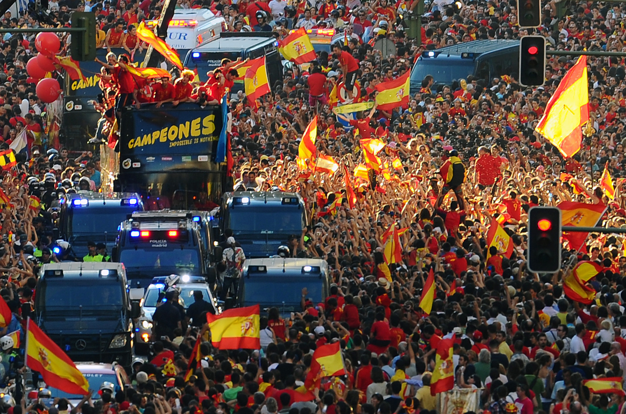 Spain's team parade through the streets after winning the 2010 FIFA World Cup ©Getty Images