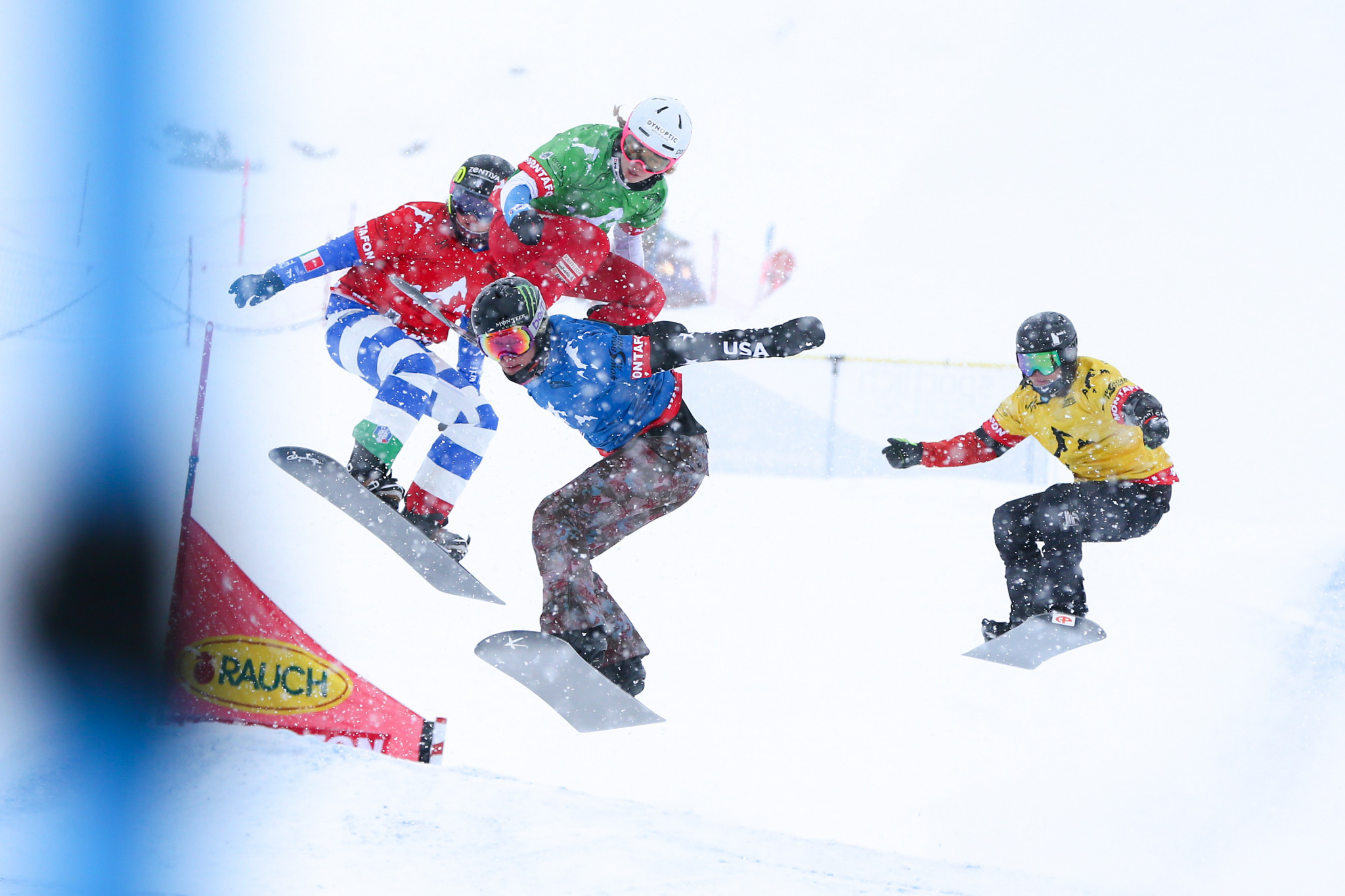 Moioli and Visintin take the spoils in Cervinia at FIS Snowboard Cross World Cup