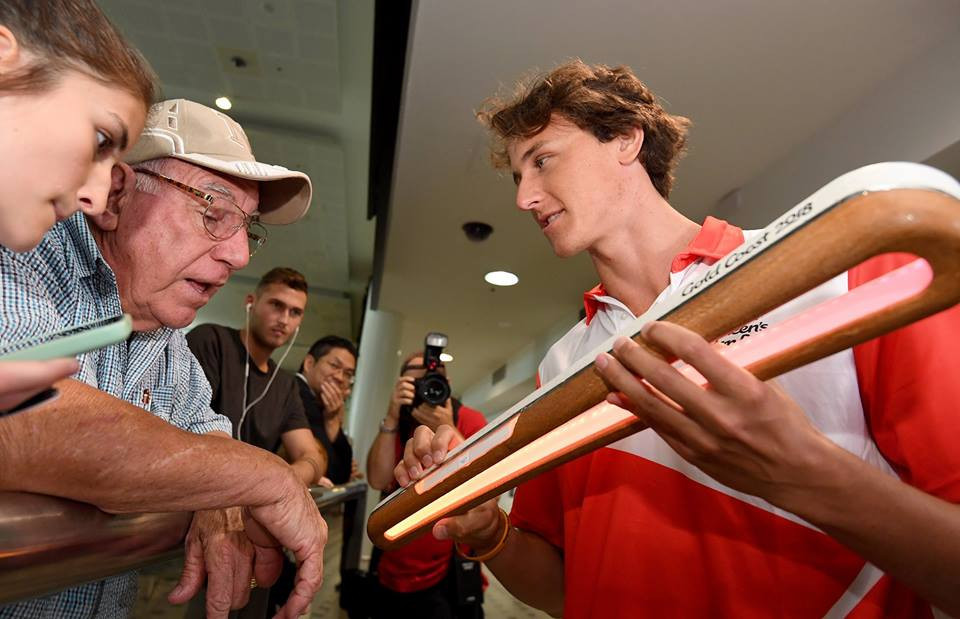 Visitors at Brisbane Airport were given the chance to see the Baton ©Gold Coast 2018/Facebook