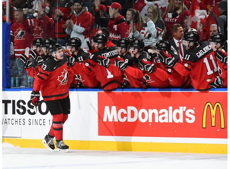 Canada defeated Finland in the other Group A game ©IIHF