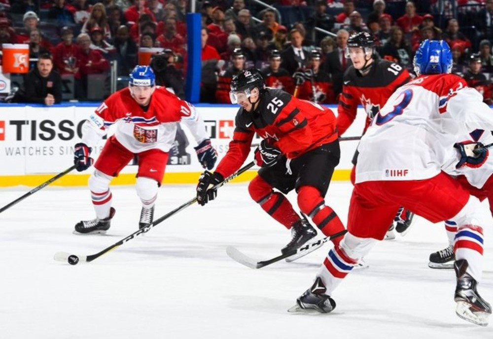 Canada brushed aside the Czech Republic in their semi-final match ©IIHF
