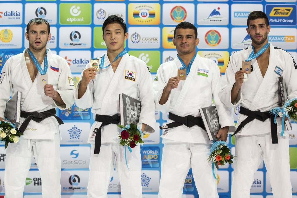 South Korea's Baul An defeated Russia's Mikhail Pulyeav to win the men's under 66kg title