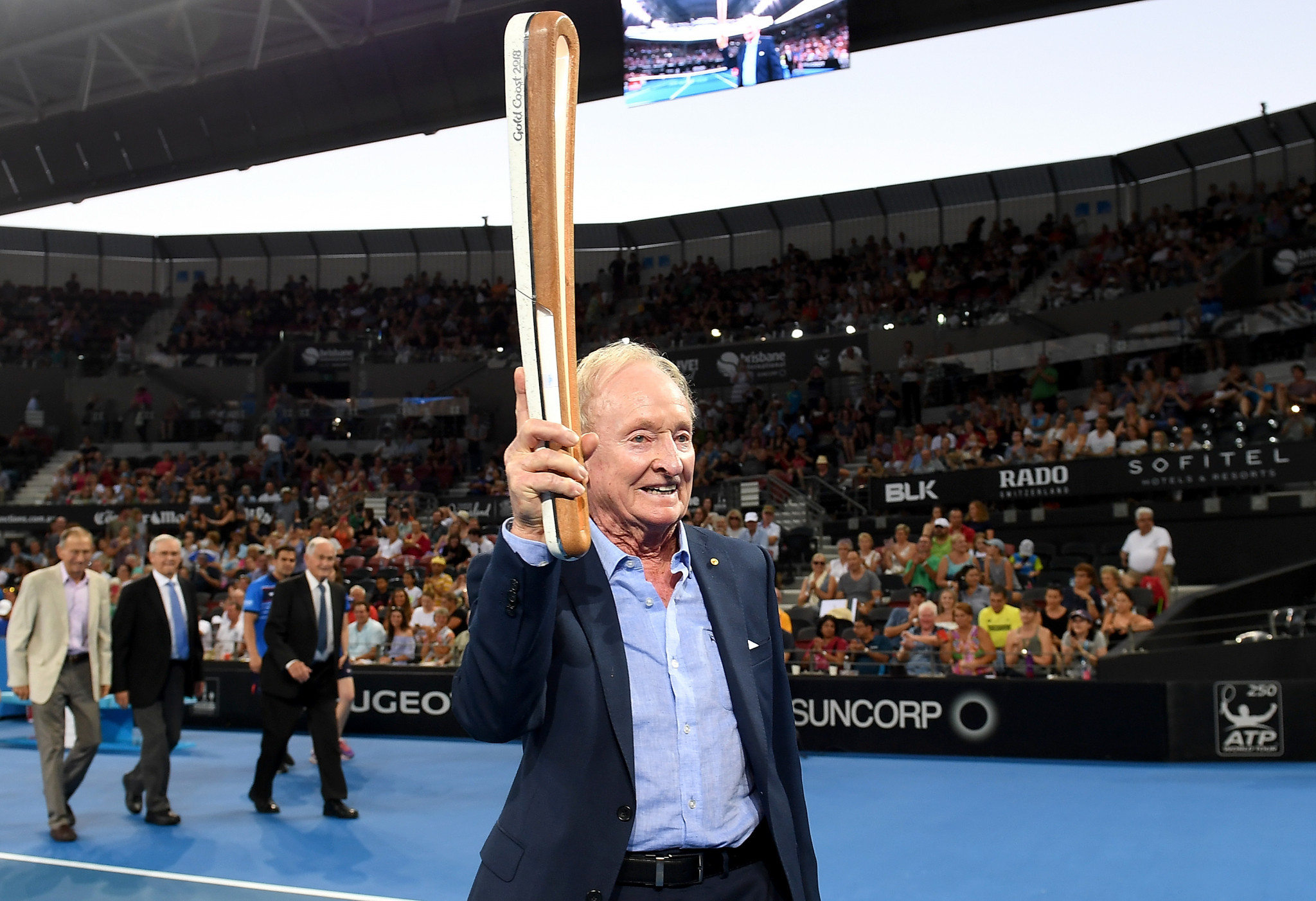 Rod Laver carried the Queen's Baton before the men's singles final at the Brisbane International ©Gold Coast 2018