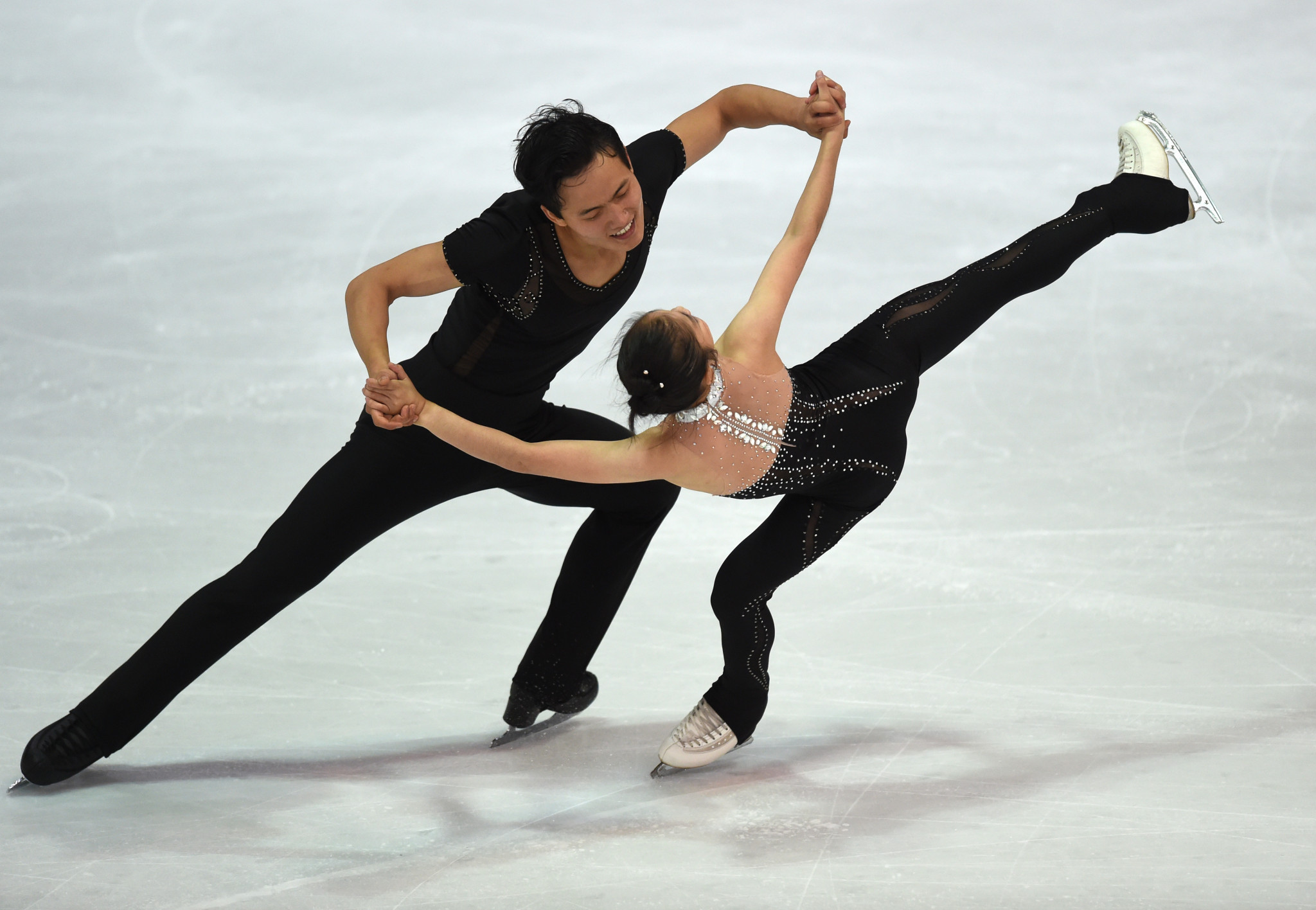 Pairs skaters Ryom Tae-Ok and Kim Ju-Sik could compete at Pyeongchang 2018 ©Getty Images