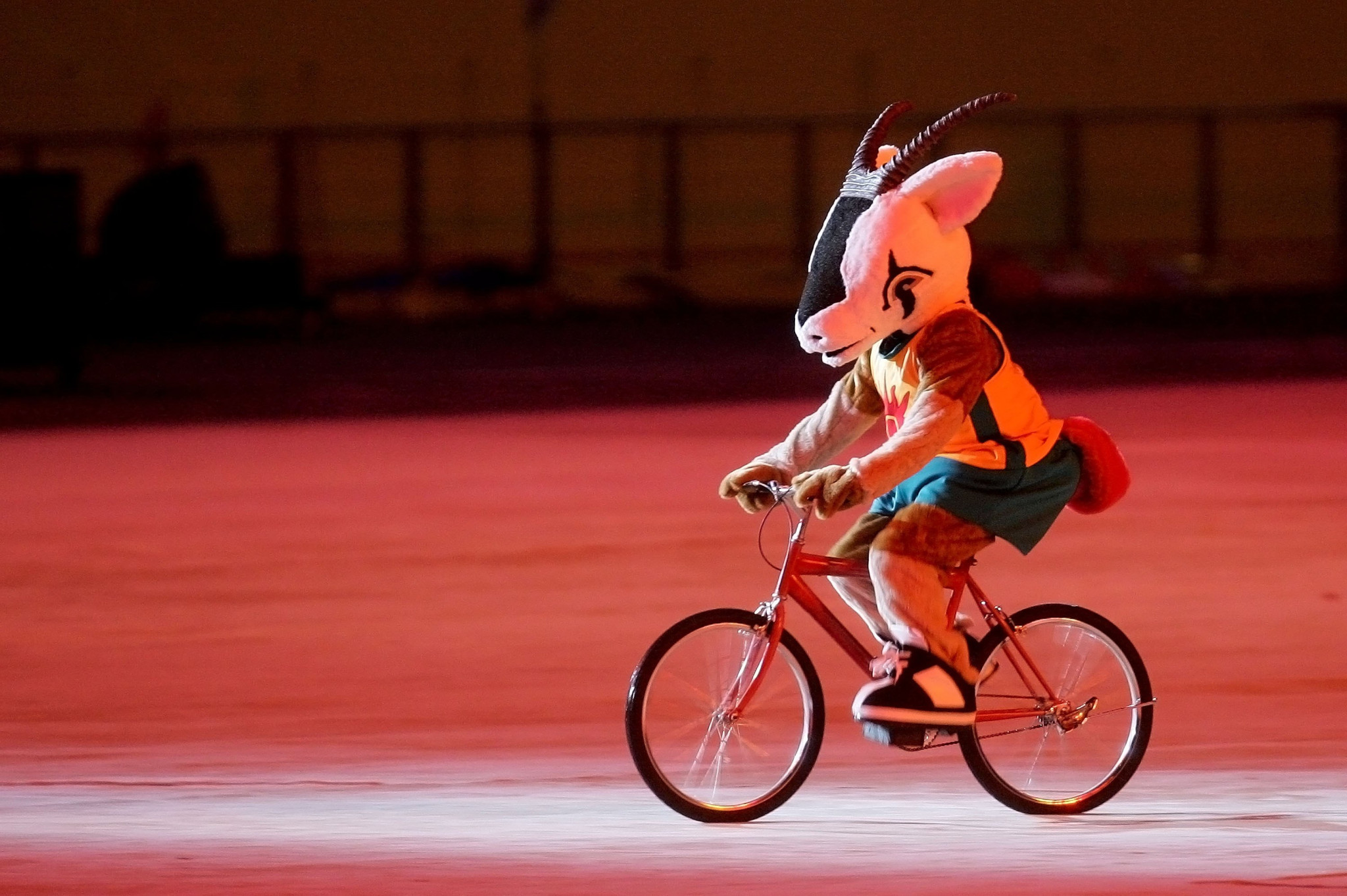 Orry, a white oryx, performs during the Opening Ceremony of the 2006 Asian Games in Doha ©Getty Images