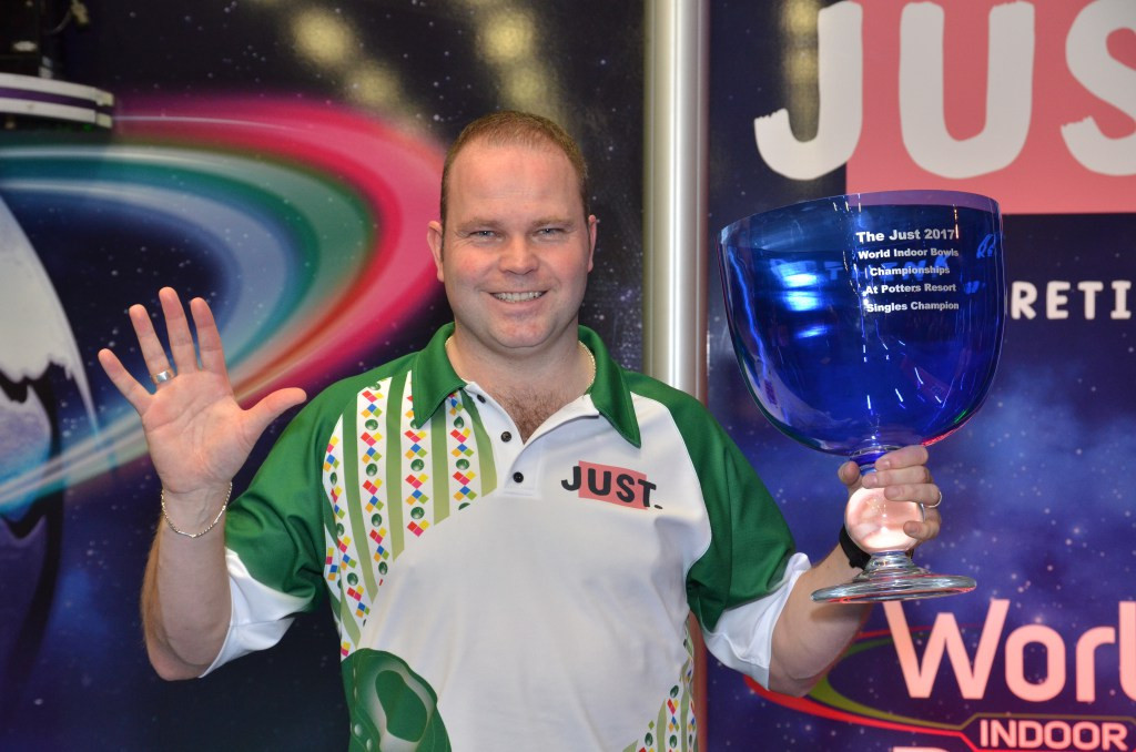 Foster and Rednall seeking to retain titles at World Indoor Bowls Championships