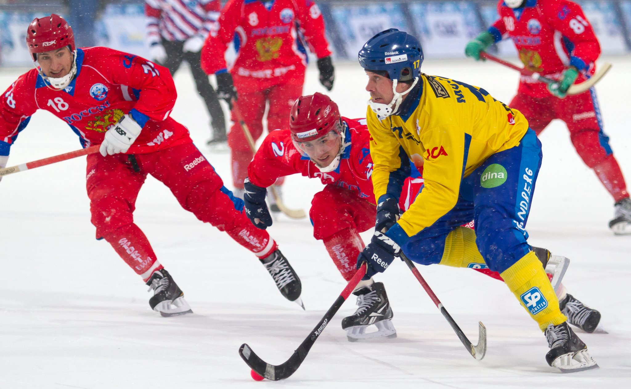 Russia, in red, and Sweden, in yellow, have contested each of the eight finals in the history of the Women's Bandy World Championship ©FIB