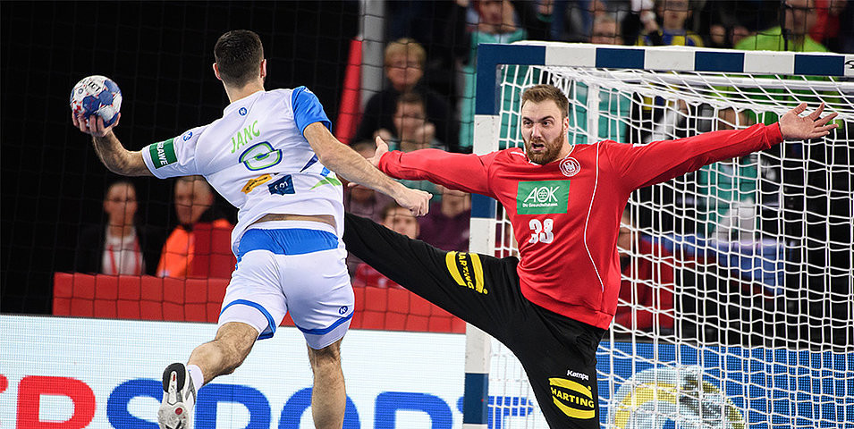 Slovenia and Germany played out a dramatic draw ©EHF