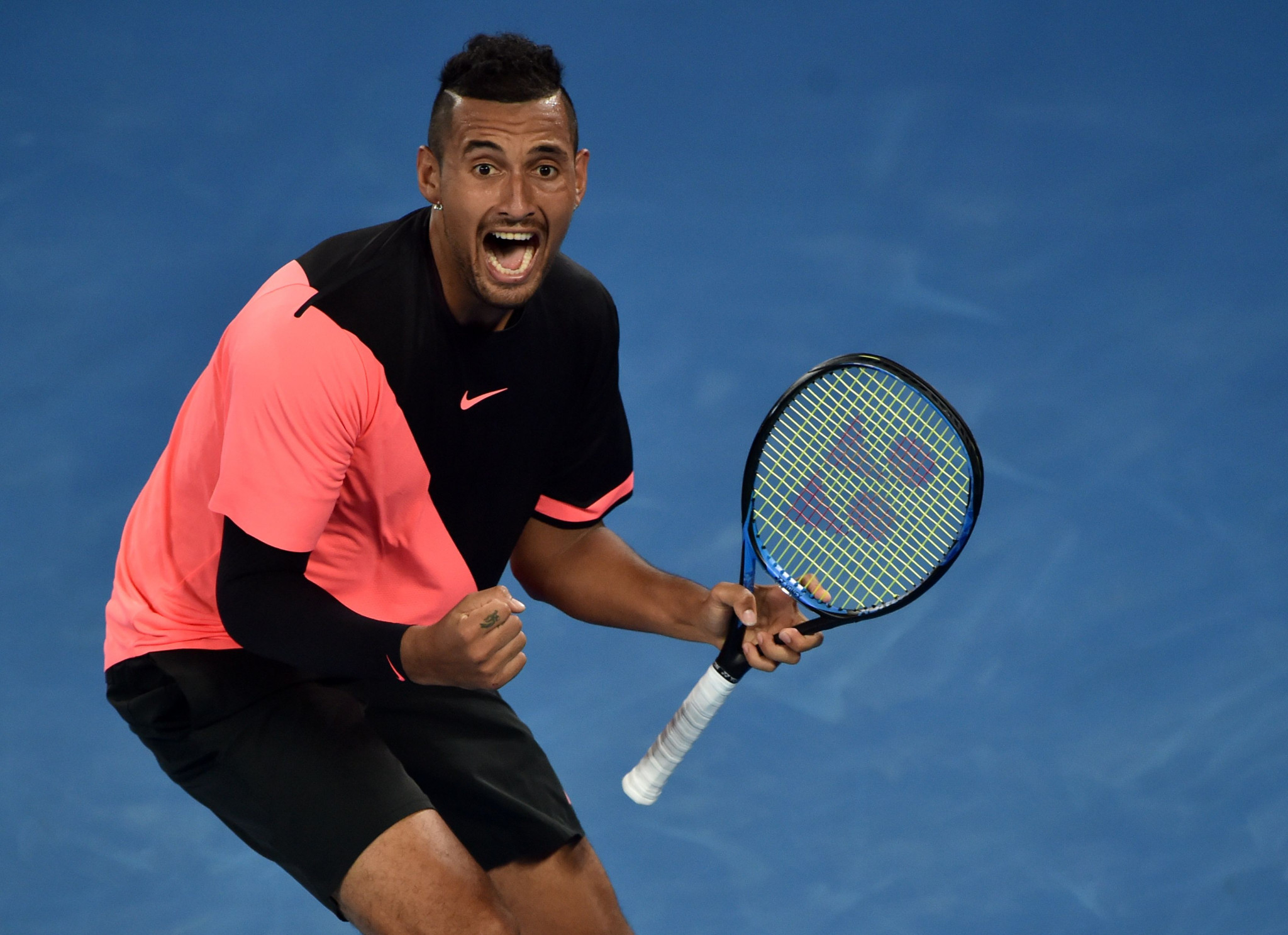 Kyrgios wins on day of extreme heat at Australian Open
