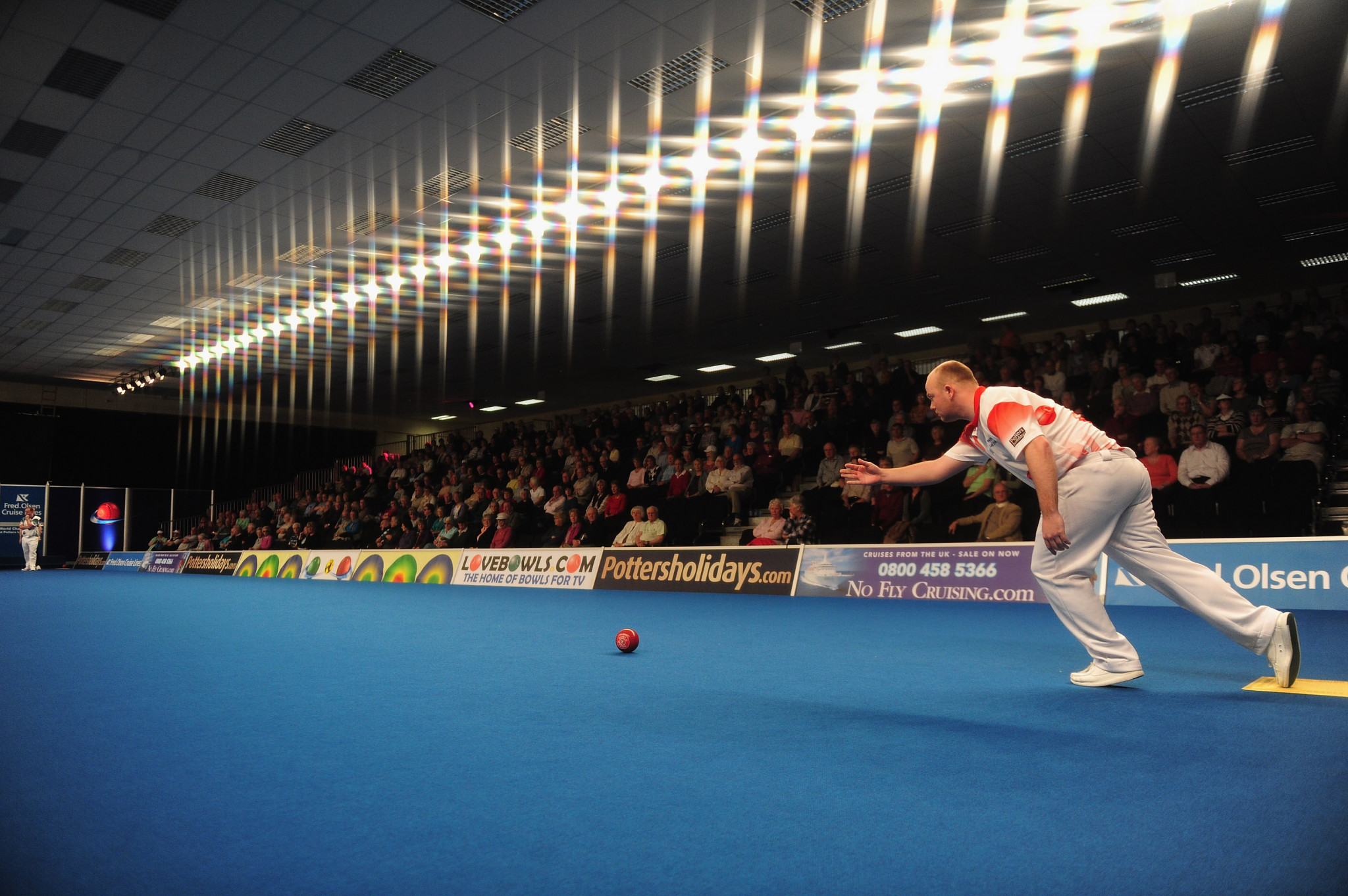 Stewart Anderson of Scotland, pictured, and Guernsey's Alison Merrien beat Australia's Ellen Ryan and England's Robert Paxton at the World Indoor Bowls Championships 
in Potters Bar ©Getty Images