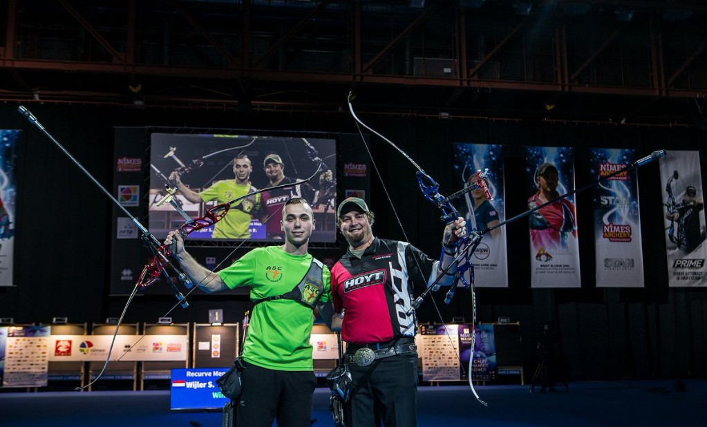 Steve Wijler, left, shocked Brady Ellison, right, to claim the title in Niems ©World Archery