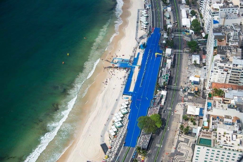 ES Global installed the triathlon deck on Copacabana beach for Rio 2016 ©ES Global