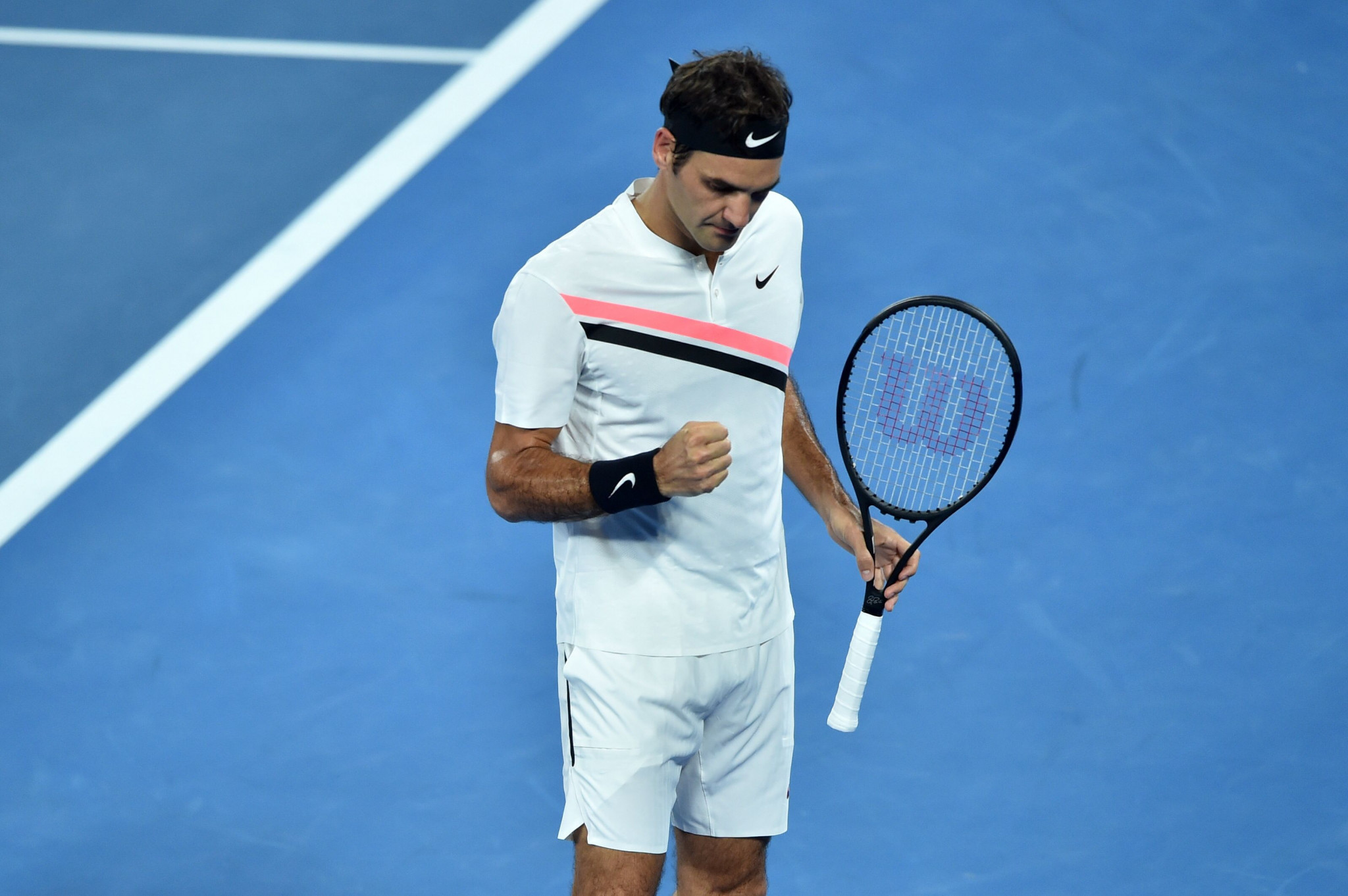 Federer reaches Australian Open final as Chung retires with injury
