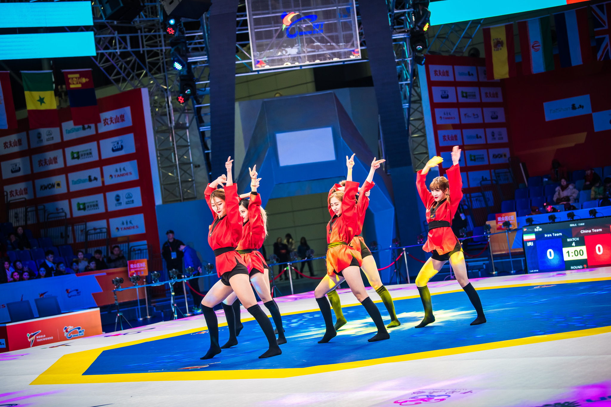 Dancers perform between finals today ©World Taekwondo