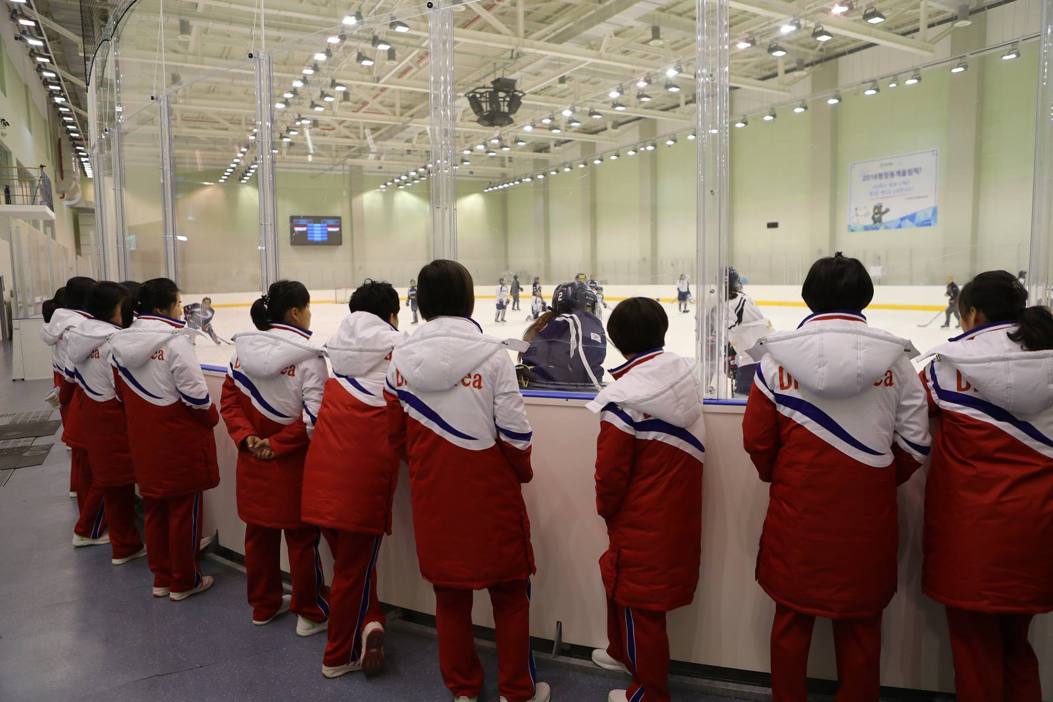 Before today, the North Korean and South Korean female ice hockey players had been training separately ©Ministry of Unification