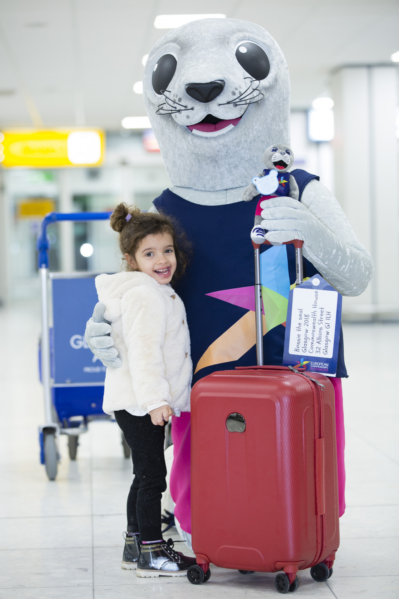 Bonnie the Seal visited Glasgow Airport to mark the announcement ©Glasgow 2018