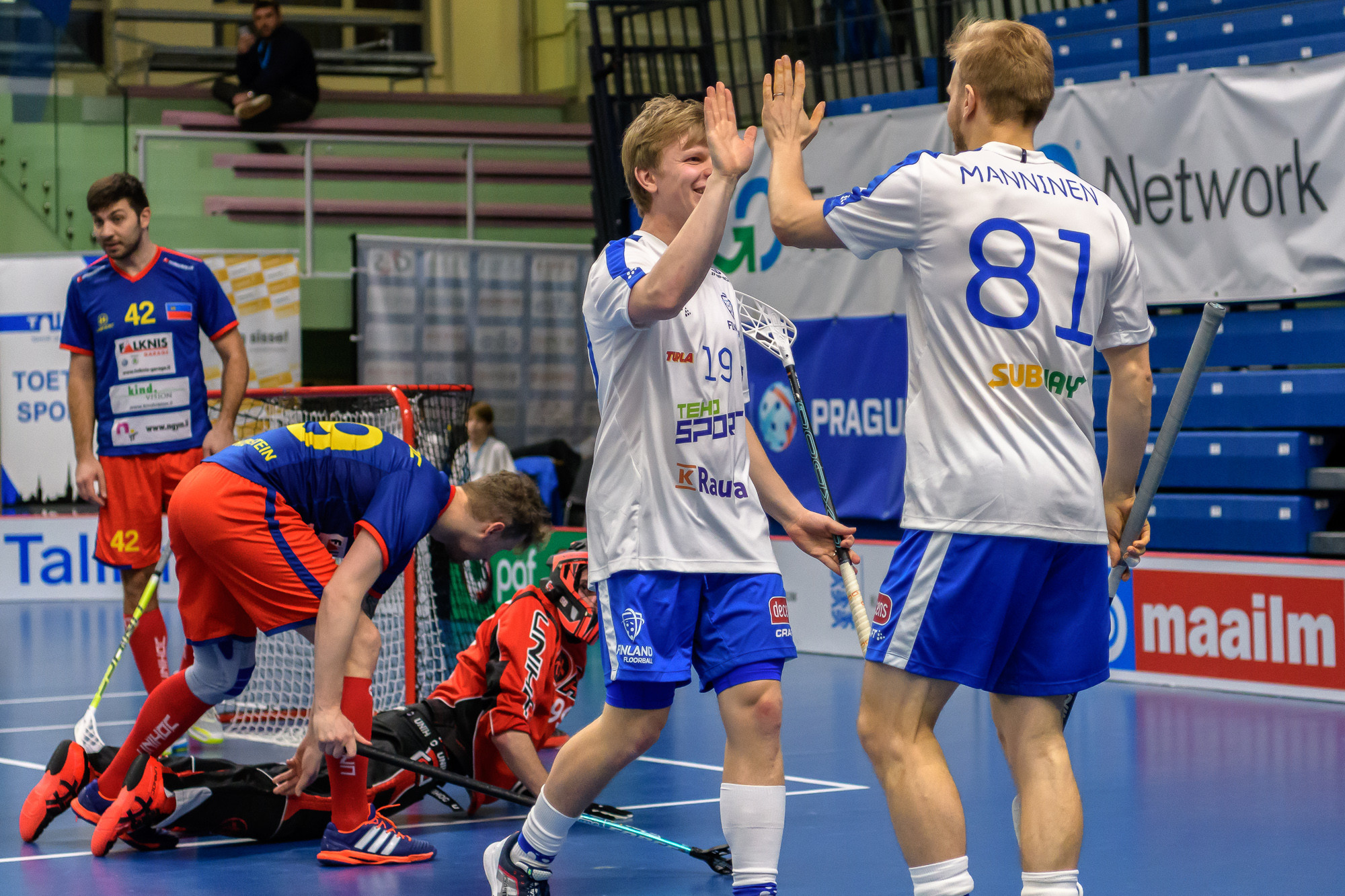 Switzerland and Finland record dominant victories at IFF European Floorball World Championship qualifiers
