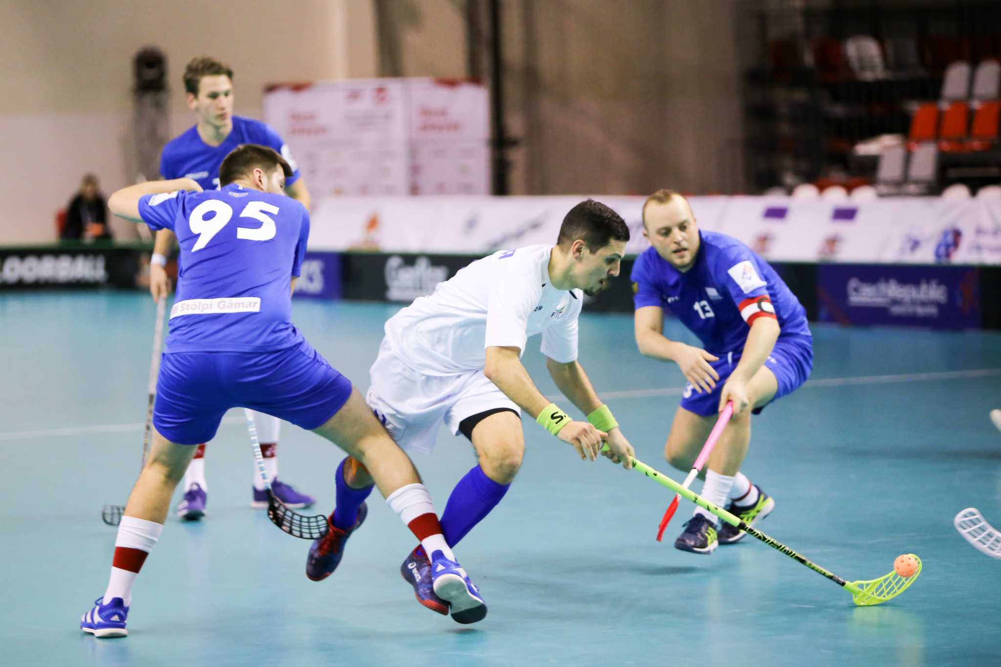 Italy, in white, and Iceland played out the closest match of the day ©IFF/Flickr