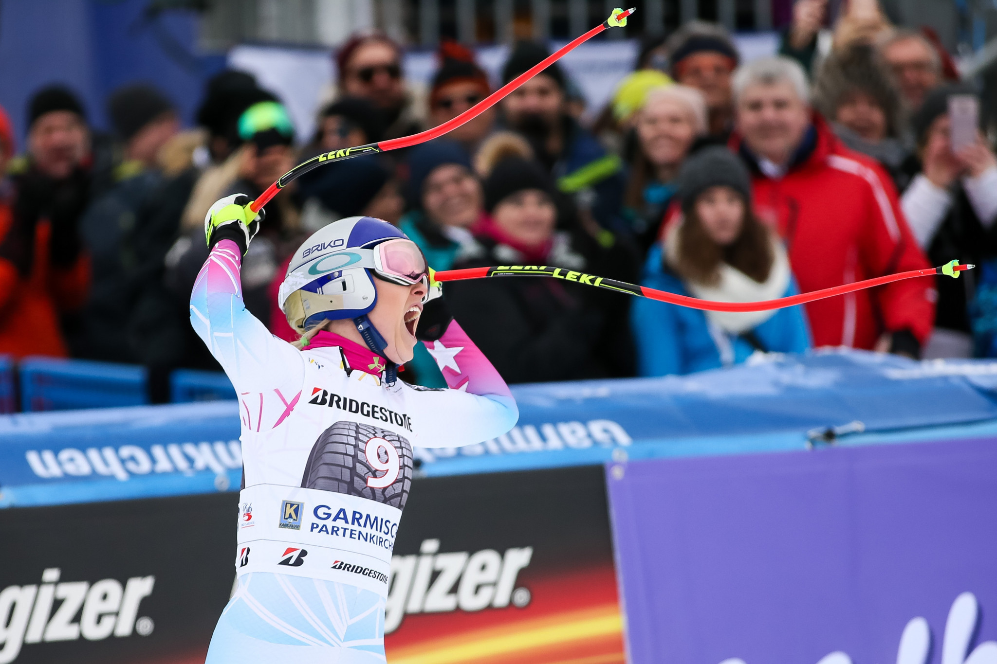 Vonn claims 80th win on FIS Alpine Skiing World Cup tour