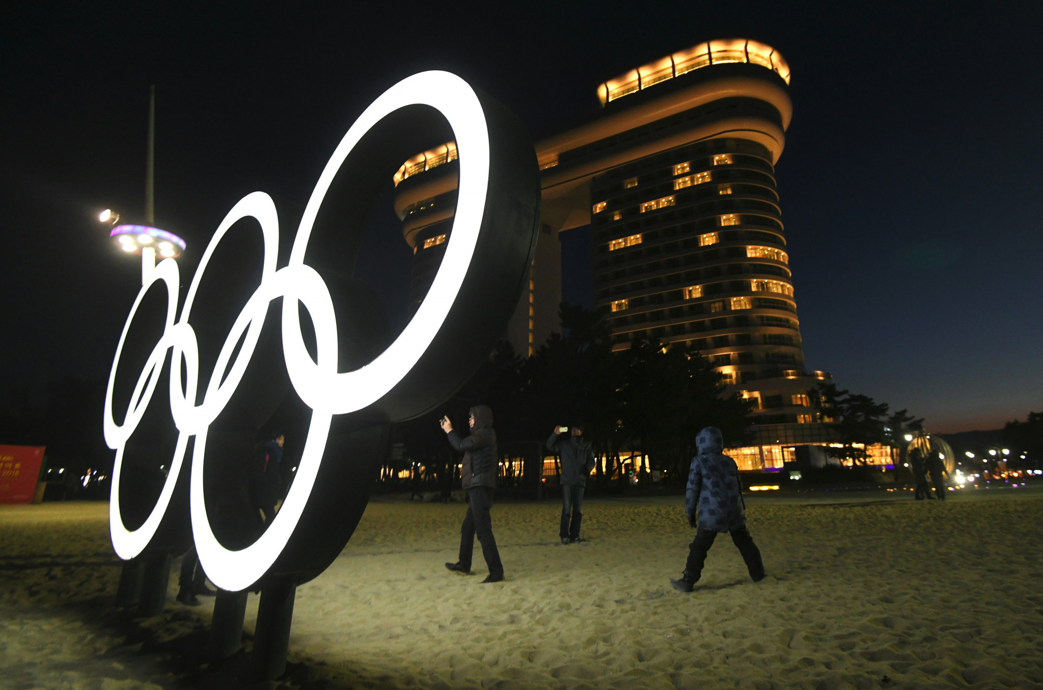 The Olympic Rings are illuminated on Gyeongpo beach in Gangneung ©Getty Images