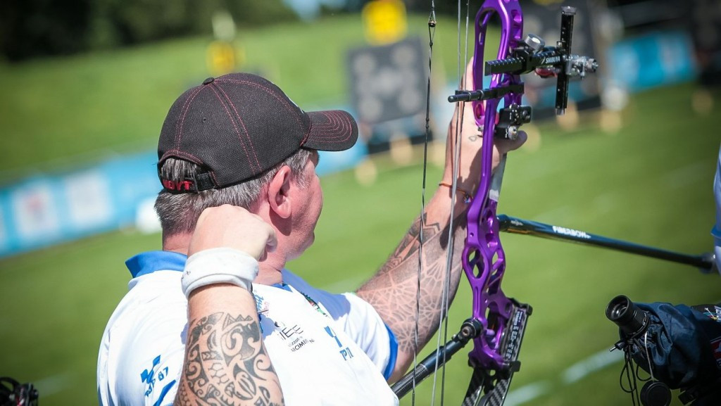 Alberto Simonelli is through to the final 17 years after his first and only world title ©World Archery