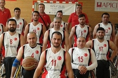Turkey's men began the European Wheelchair Basketball Championships with a good victory over The Netherlands ©Euro2015